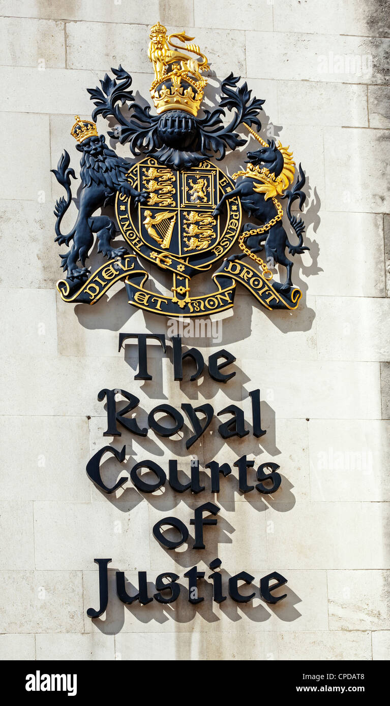 The Royal Courts of Justice coat of arms, Fleet Street, London, England. Stock Photo