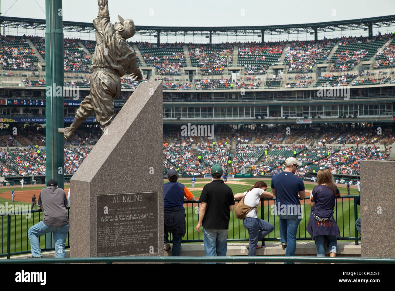 Baseball spectators hi-res stock photography and images - Alamy