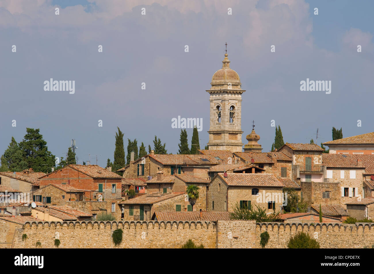 The walled town of San Quirico d'Orcia, UNESCO World Heritage Site, Tuscany, Italy, Europe Stock Photo