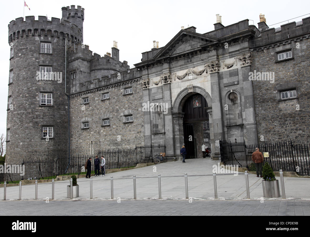 Kilkenny castle in ireland hi-res stock photography and images - Alamy