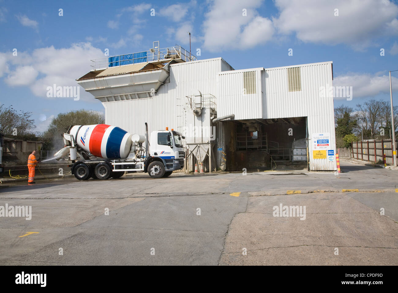 Cemex readymix cement plant Ipswich, Suffolk, England Stock Photo - Alamy