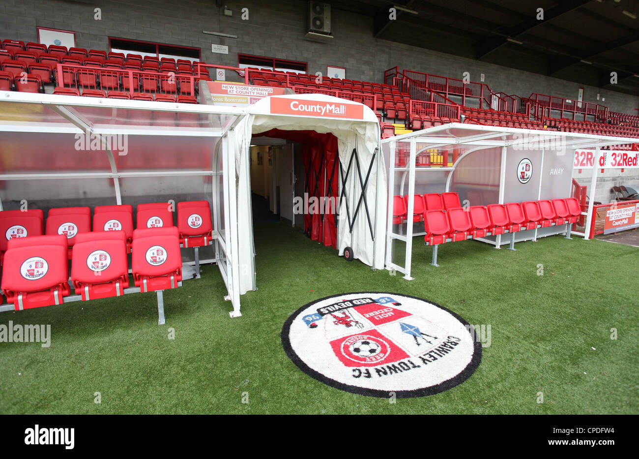 Broadfield Stadium home of Crawley Town Football Club. Picture by James Boardman. Stock Photo