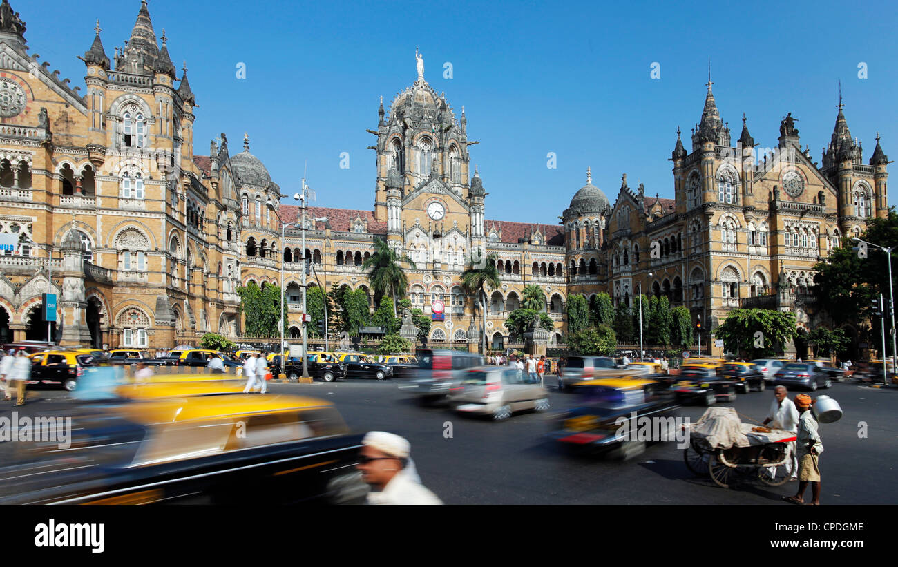 Chhatrapati Shivaji Terminus (Victoria Terminus), UNESCO World Heritage Site, Mumbai, Maharashtra, India, Asia Stock Photo