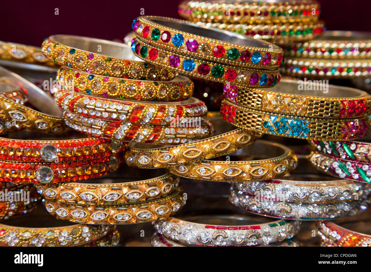 Bracelets Shop High Resolution Stock Photography and Images - Alamy