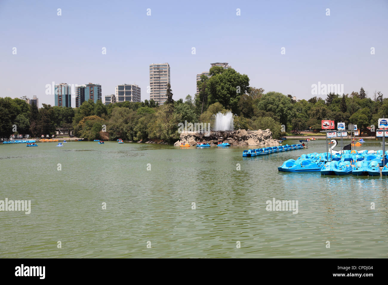 Lake, Chapultepec Park (Bosque de Chapultepec), Chapultepec, Mexico City, Mexico, North America Stock Photo