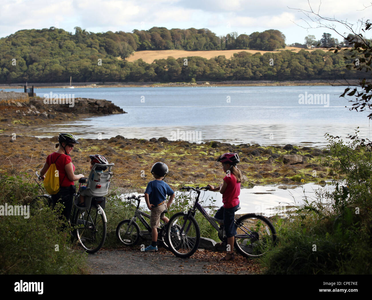 Cycling in northern ireland hires stock photography and images Alamy