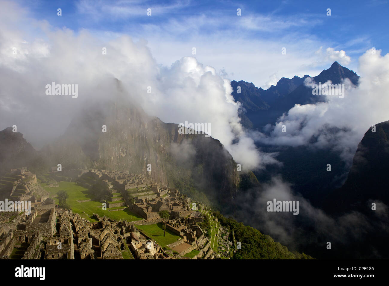 Ruins of the Inca city in morning light, Machu Picchu, UNESCO World Heritage Site, Urubamba Province, Peru, South America Stock Photo