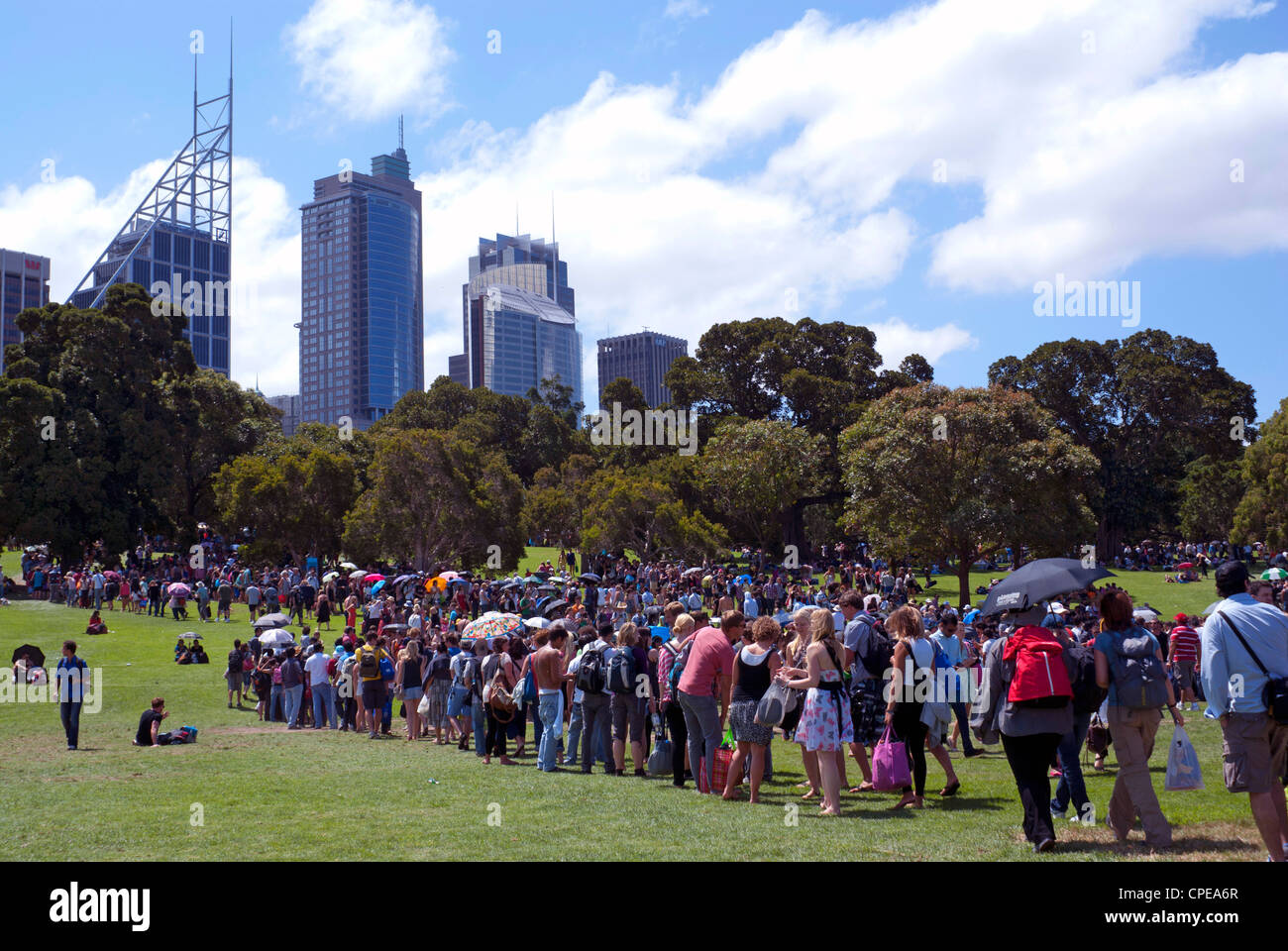 Long queues in Domain Park to see Sydney's New Year fireworks display
