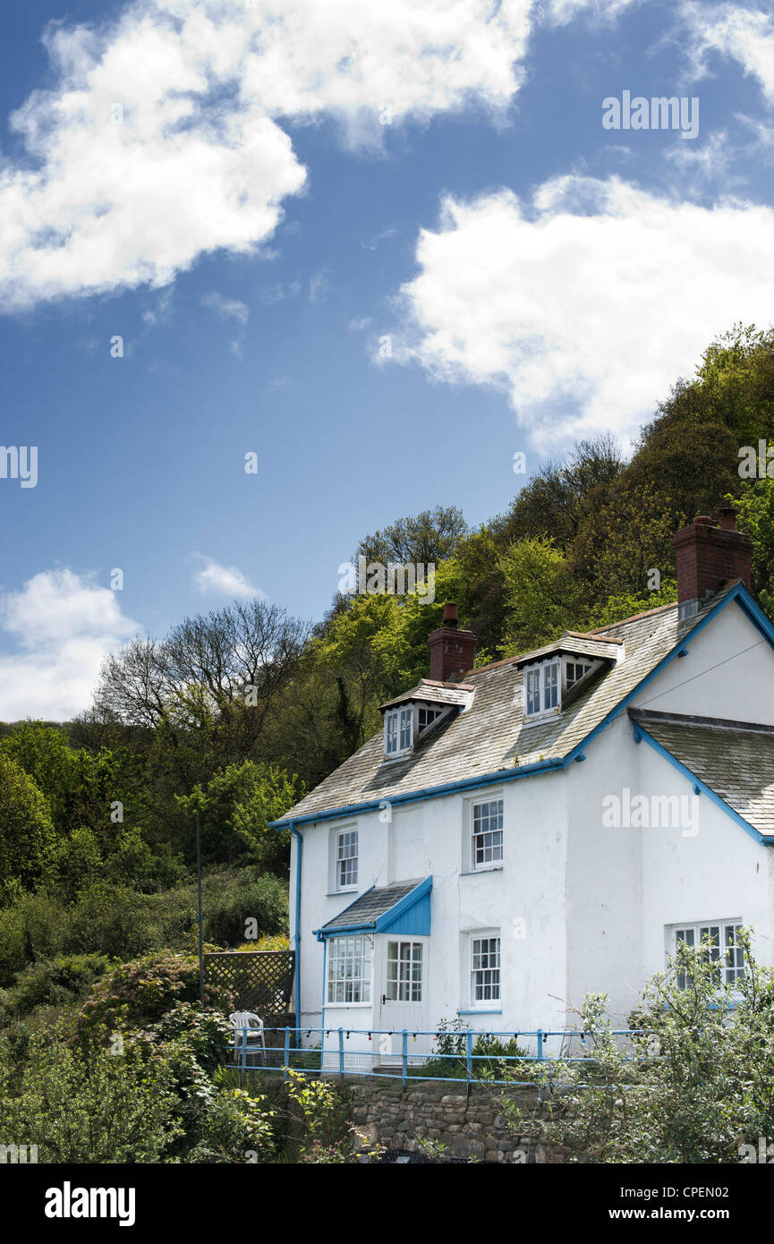 Cottage on the hillside hi-res stock photography and images - Alamy, image size:865x1390