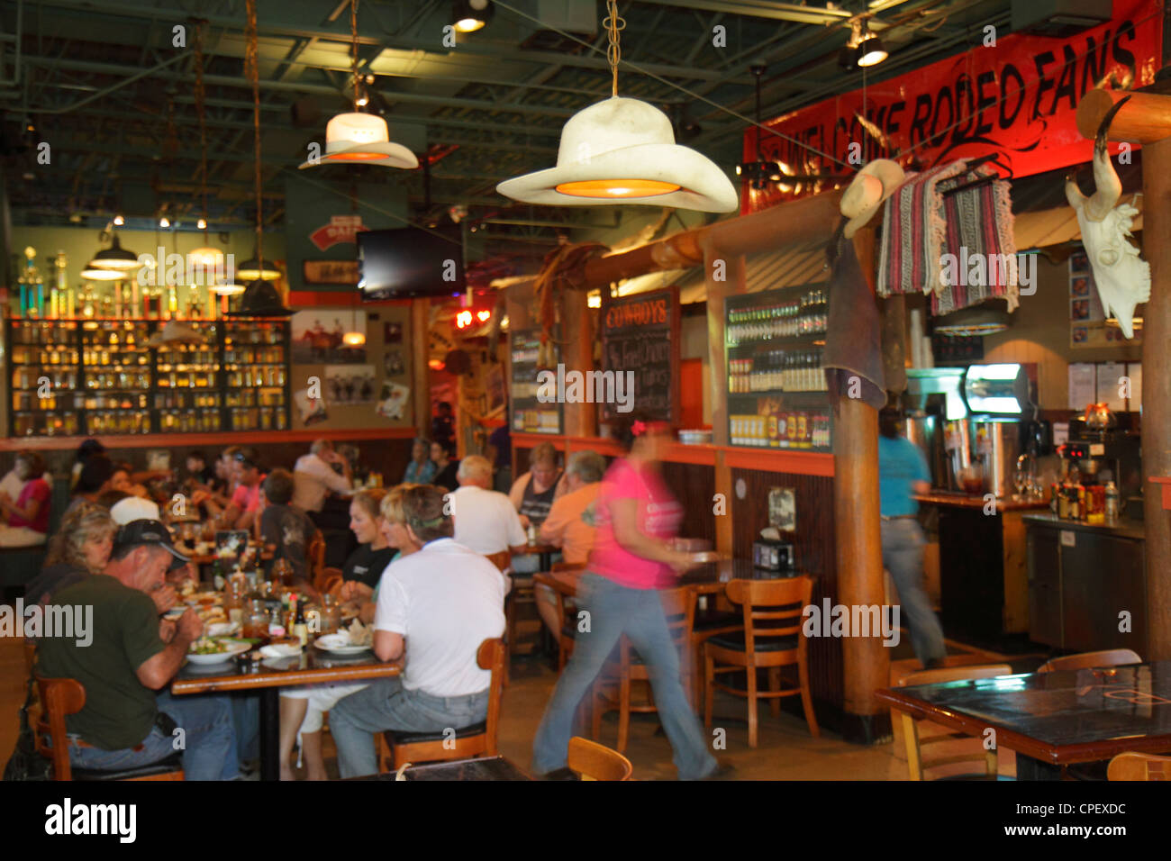 Okeechobee Florida,Cowboy's Bar B Q & and Steak Company,restaurant