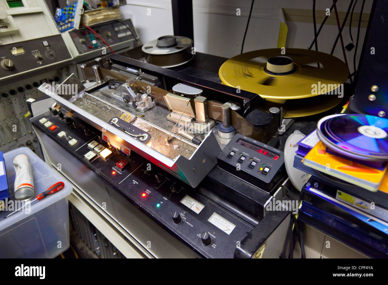 Quadruplex videotape High Resolution Stock Photography and Images Alamy