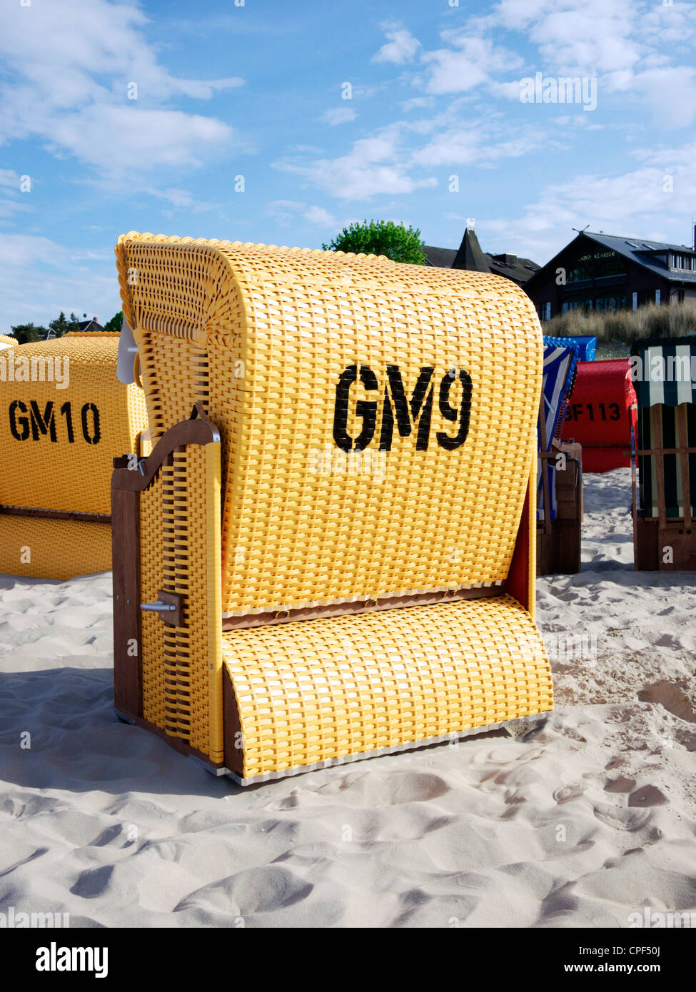 Roofed wicker beach chair sales