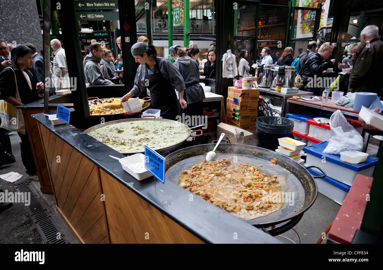 Paella stall at Borough Market, London, England, UK Stock Photo