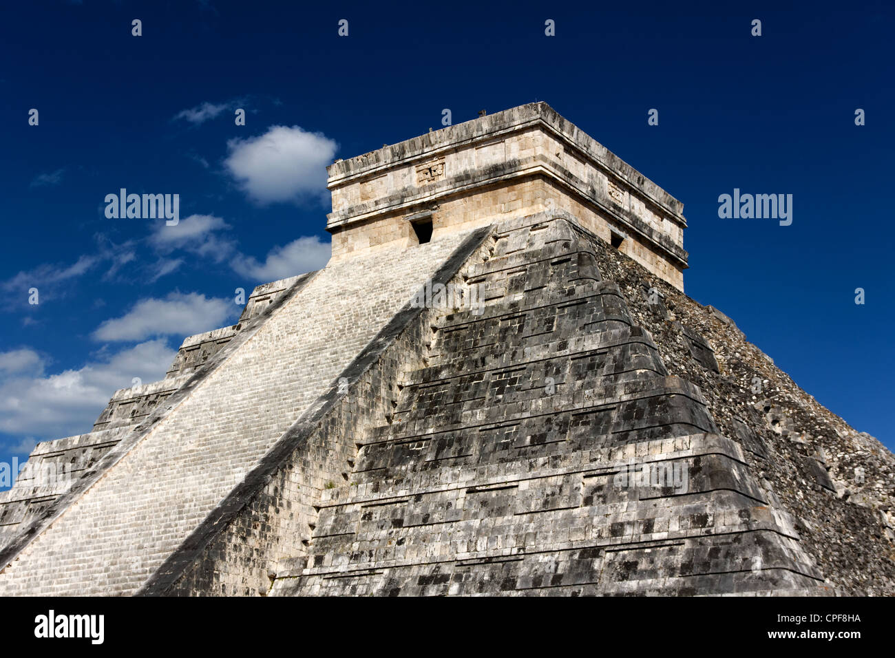 Famous landmark Mayan Pyramid to Kukulkan, the feathered serpent god, at Chichen Itza, Yucatan, Mexico. Stock Photo