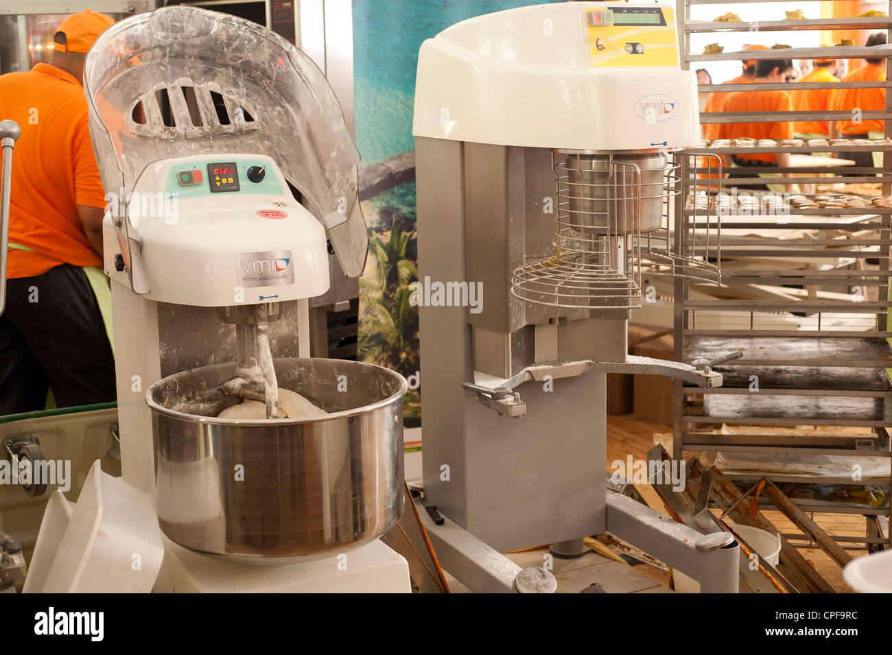 Bread making machine hires stock photography and images Alamy
