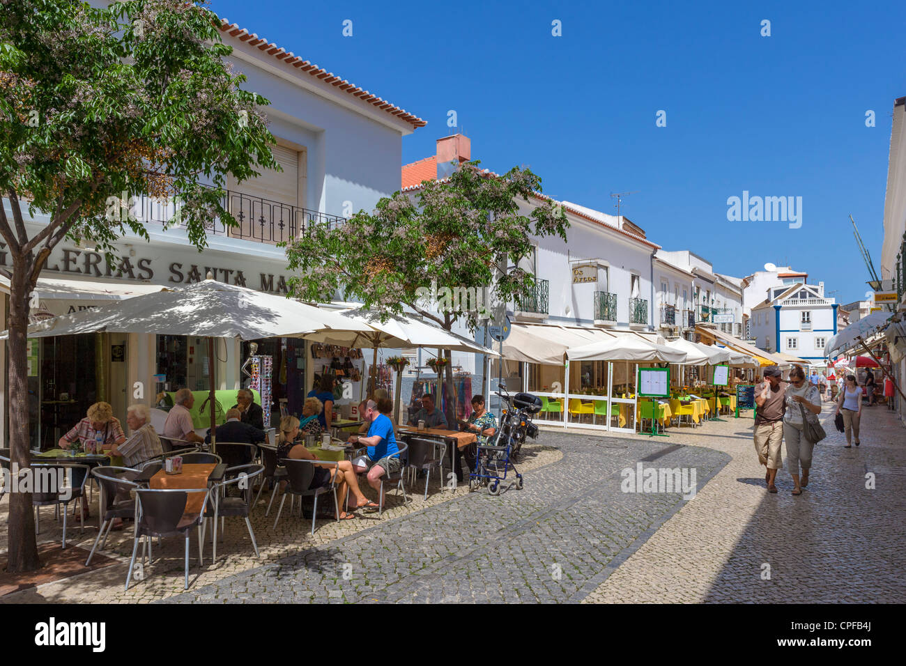 Restaurant in lagos portugal hi-res stock photography and images - Alamy