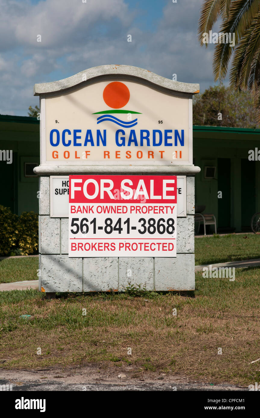Bank owned property for sale Stock Photo Alamy