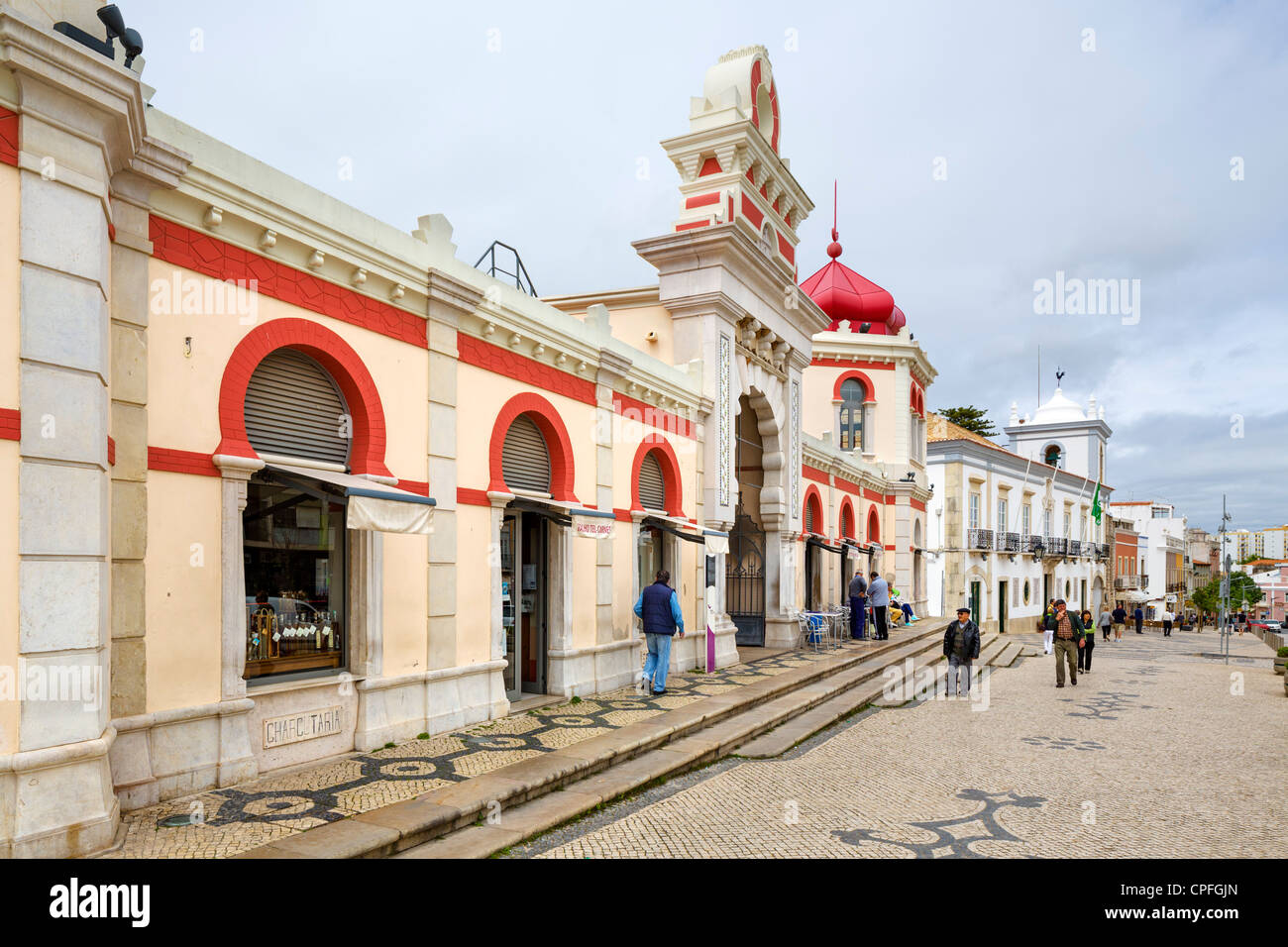 Covered market in the town centre, Rua Jose Fernandes Guerreiro, Loule, Algarve, Portugal Stock Photo