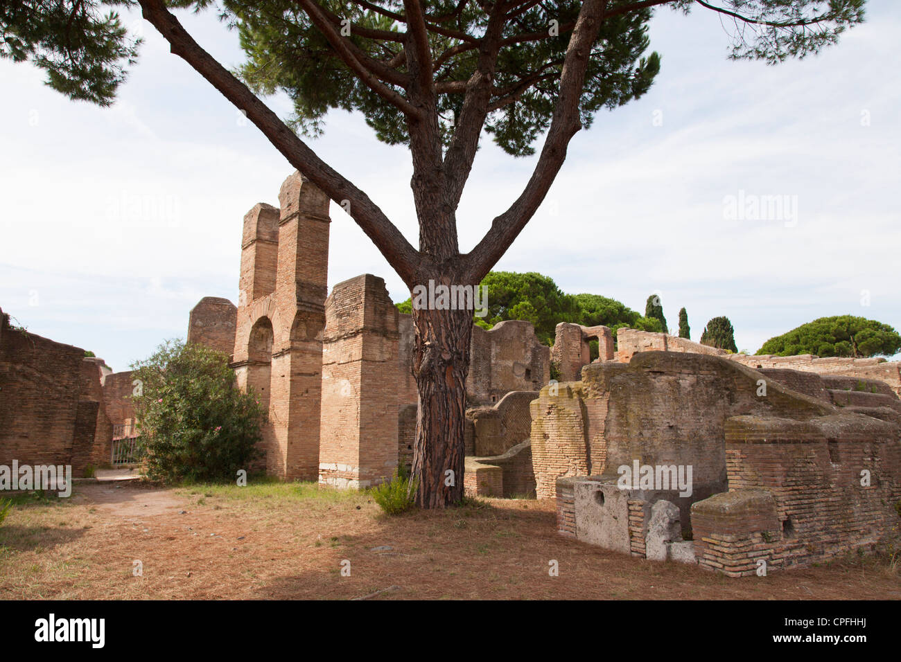 forum della statua Eroica at The ancient roman port town ruin of Ostia near Rome Stock Photo