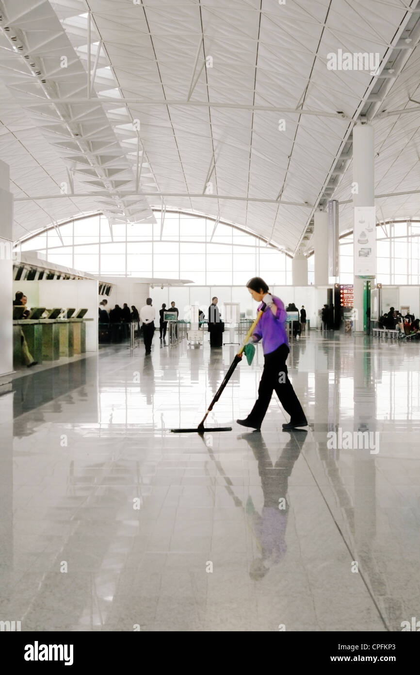 airport cleaner Stock Photo 48287963 Alamy