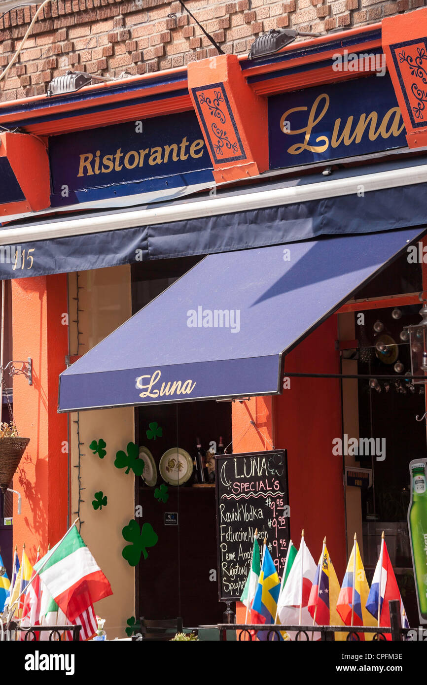 Luna Restaurant, Little Italy, NYC Stock Photo Alamy