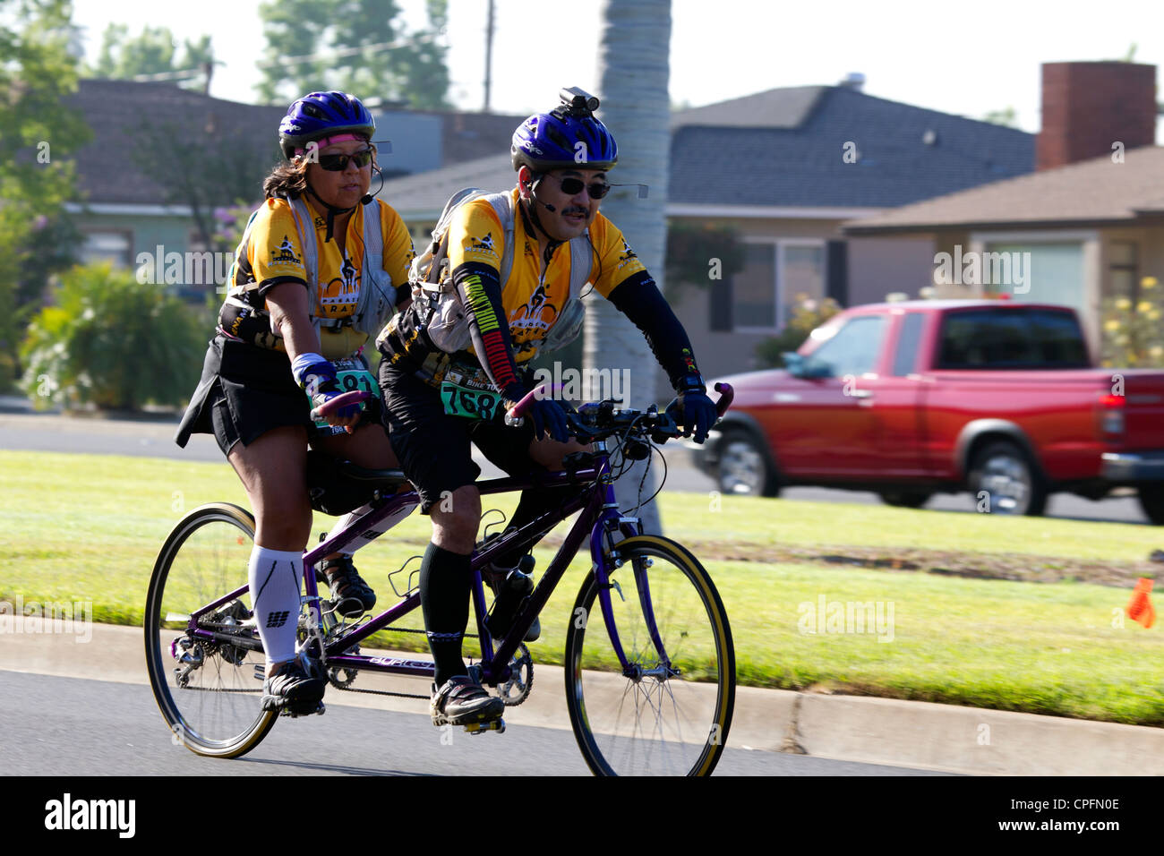 Two big riders on tandem bicycle pasadena bicycle marathon hi-res stock ...
