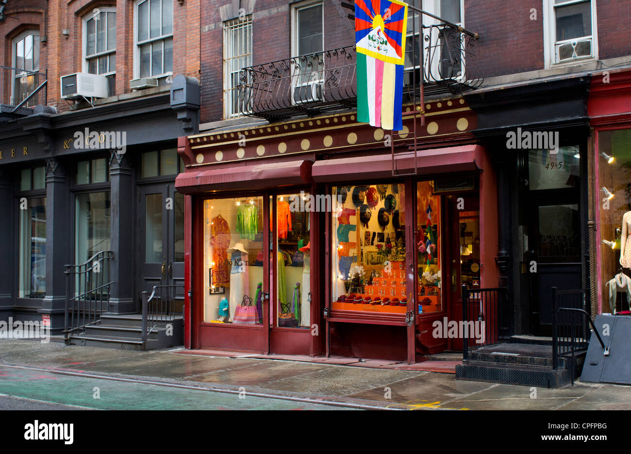 Tibetan Shop High Resolution Stock Photography and Images - Alamy