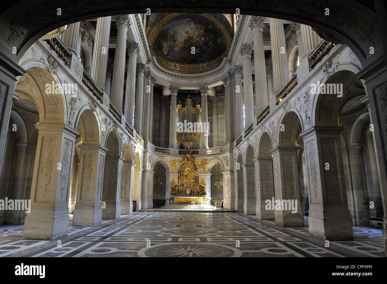 The royal Chapel in the chateau de Versailles. France Stock Photo Alamy