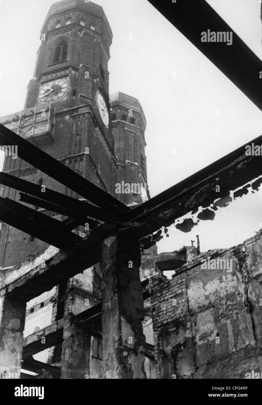 post war period, destroyed cities, Germany, Munich, Frauenkirche (Church of Our Lady), 1945 / 1946, Additional-Rights-Clearences-Not Available Stock Photo
