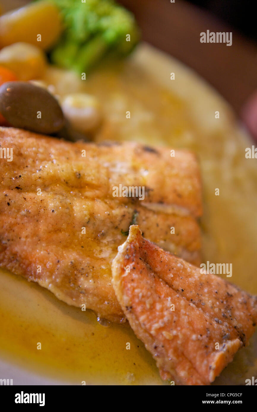 Peru trout cusco trout dish hires stock photography and images Alamy