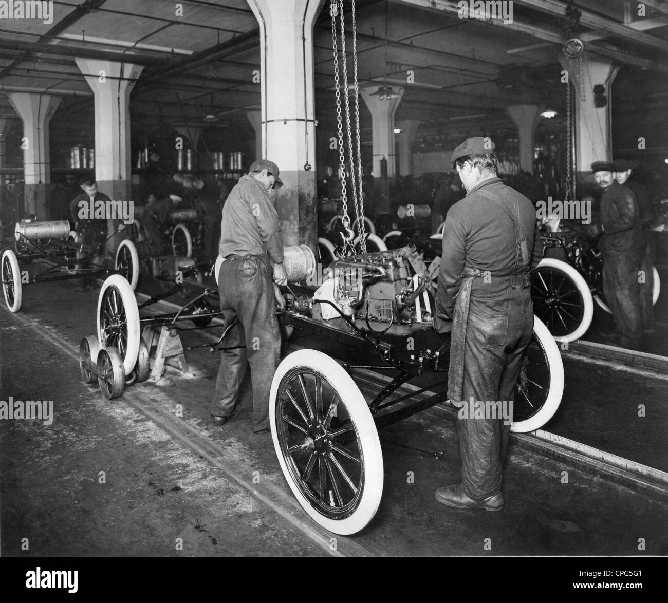 industry, car industry, assembly line, Ford plant, 1913, Additional-Rights-Clearences-Not Available Stock Photo