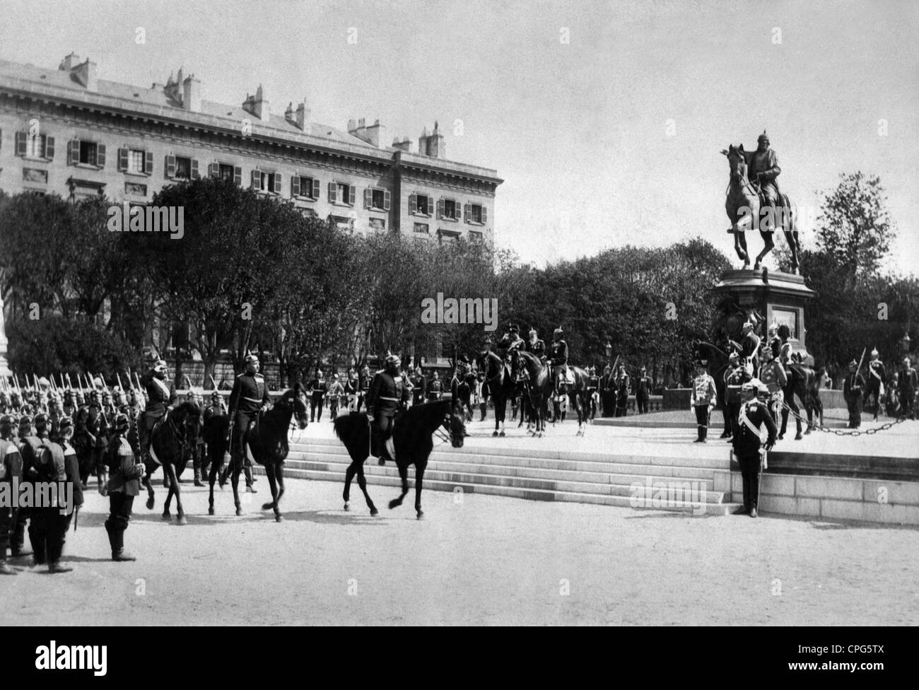 military, Germany, parade in Berlin, circa 1910, Emperor Wilhelm II taking the salute, Additional-Rights-Clearences-Not Available Stock Photo
