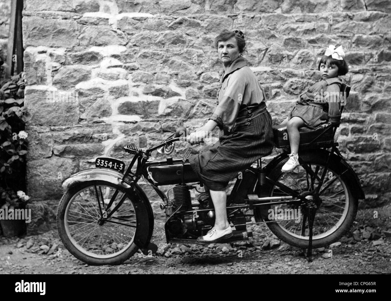 @1910 photo motocyclette française (?) / French (?) motorcycle @1910 photo motocyclette française (?) / French (?) motorcycle