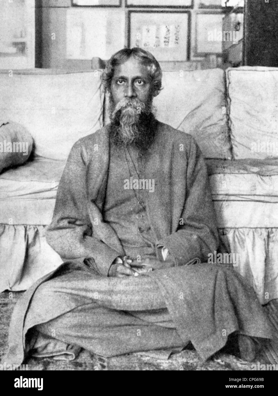 Rabindranath Tagore, 7.5.1861 - 7.8.1941, Indian author / writer, full length, circa 1920, , Stock Photo