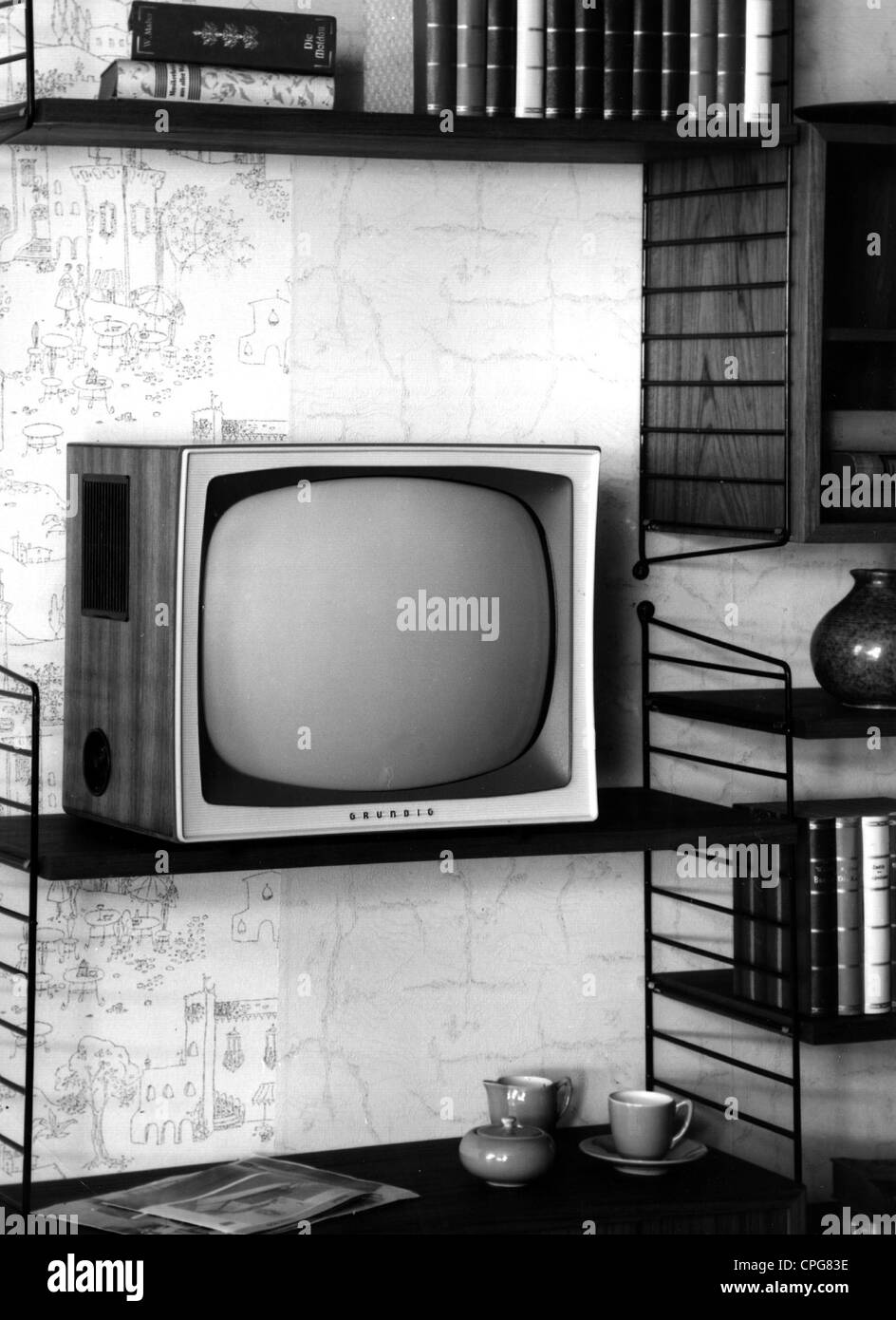Television grundig hi-res stock photography and images - Alamy