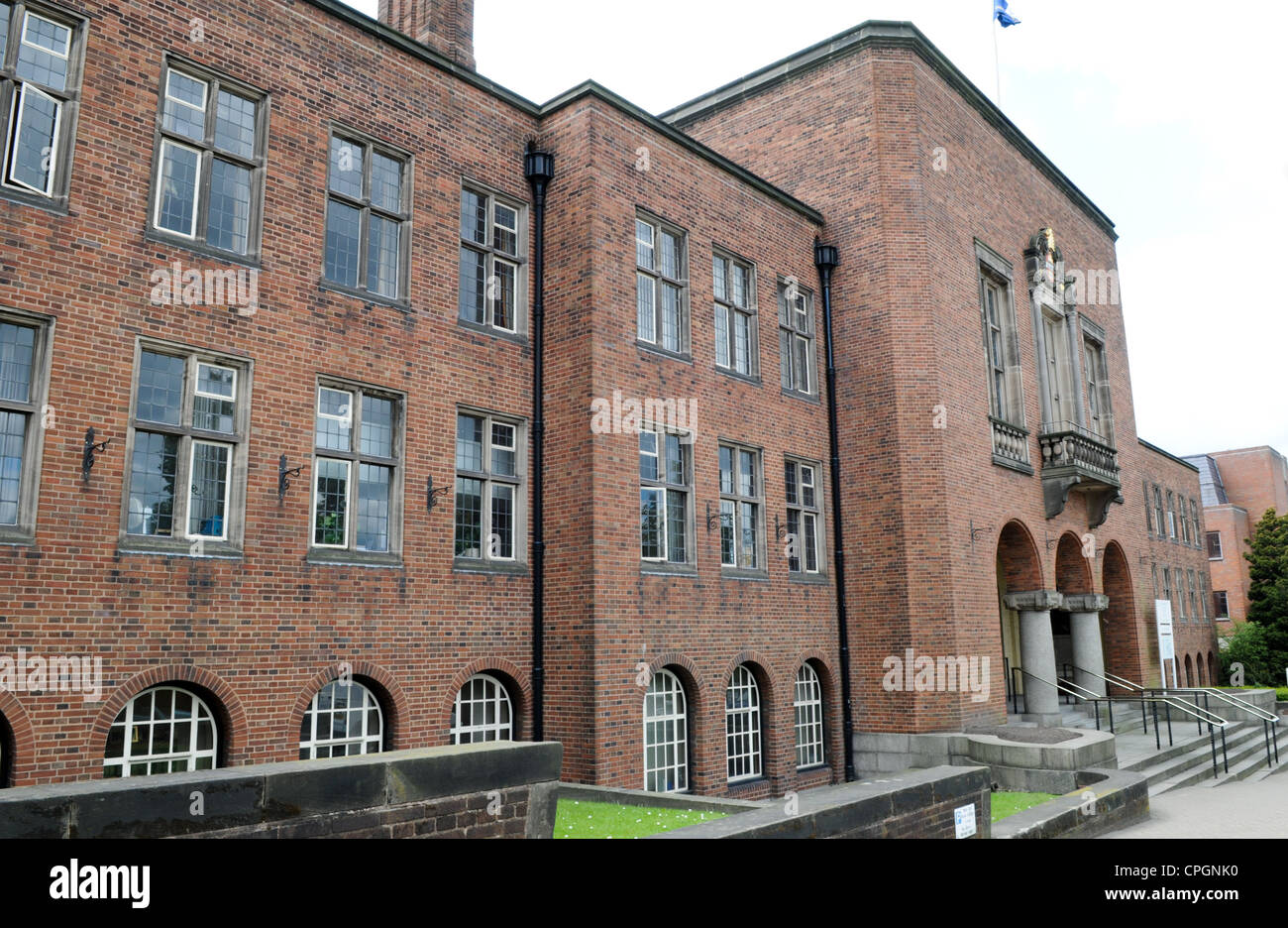 The front of Dudley Council House, a red brick Grade II listed building