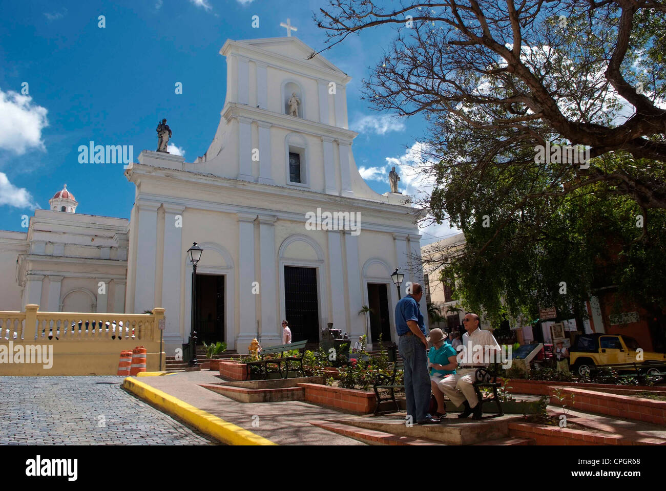 PUERTO RICO - SAN JUAN - The Old Town Del Cristo - San Juan Cathedral ...