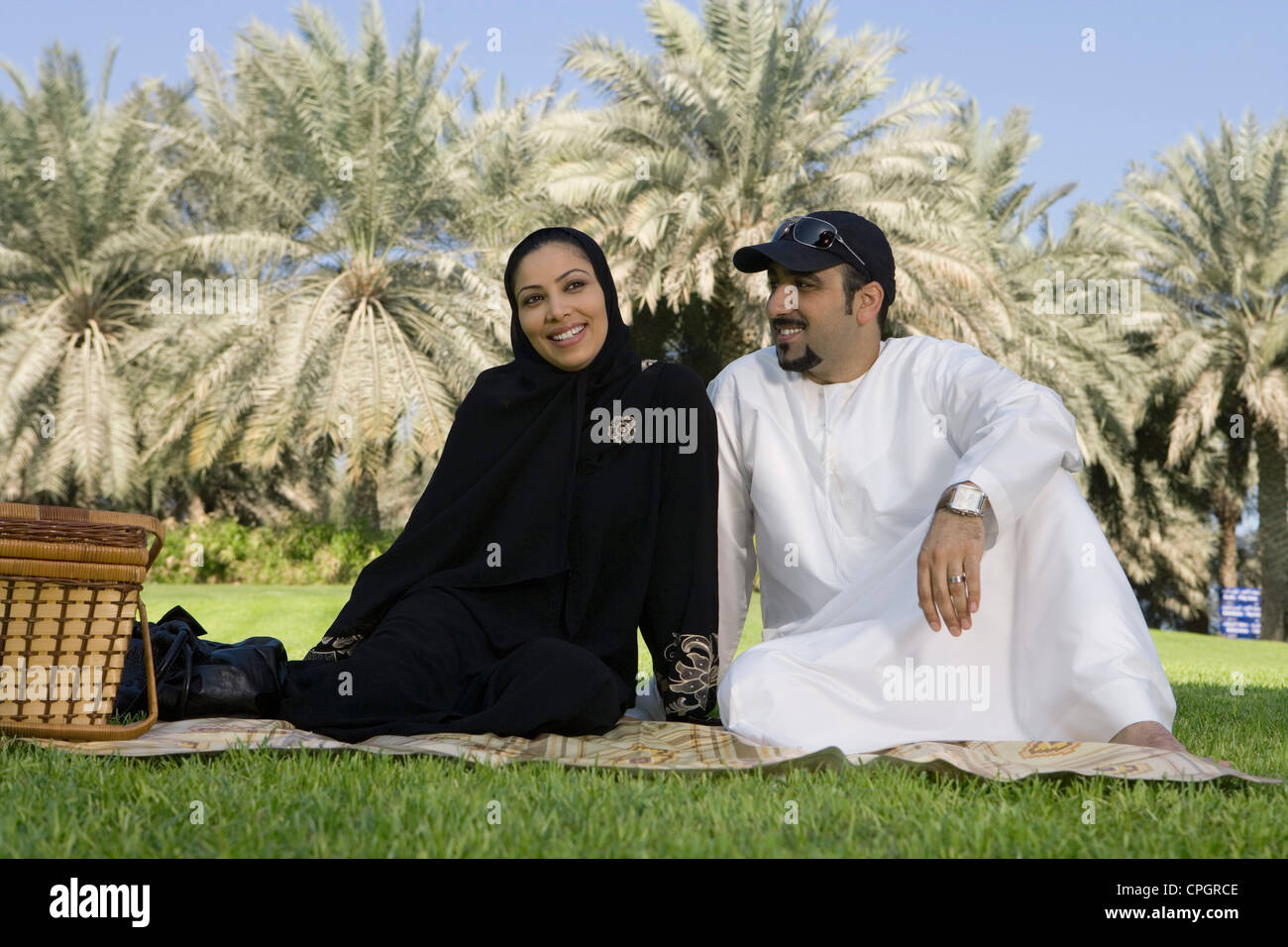 Arab man sitting looking away hi-res stock photography and images - Alamy