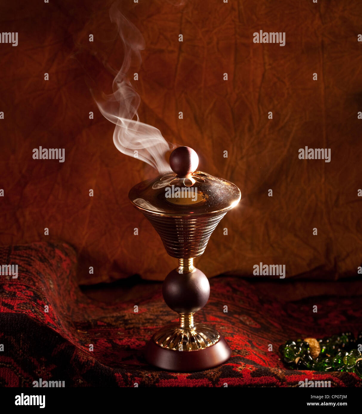 Arabic oud burner hires stock photography and images Alamy