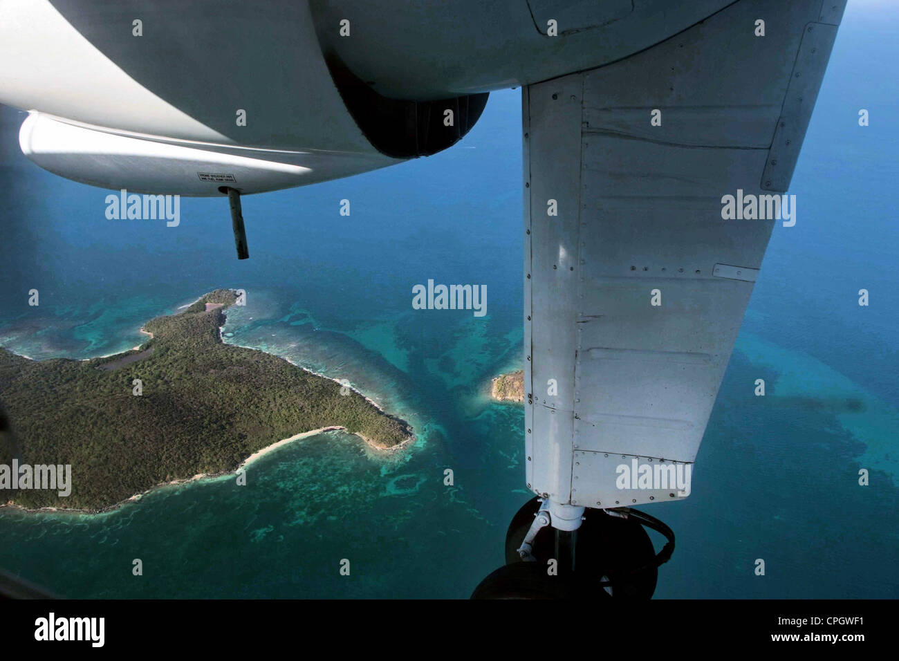 PUERTO RICO Caribbean resort island VIEQUES Flights link the Islands