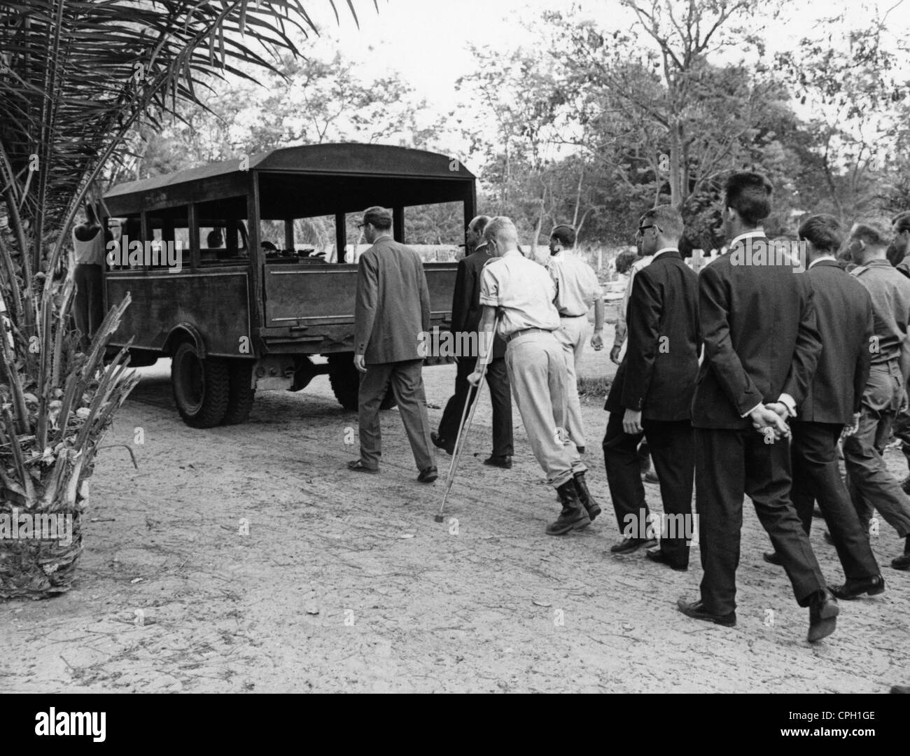 geography/travel, Congo, events, Simba uprising 1964 - 1965, funeral of the killed mercenary Ernest Young from Rhodesia, procession, Leopoldville, 6.10.1964, mercenaries, Democratic Republic of the Congo, Congo Crisis, Civil War, military, Africa, 20th century, historic, historical, 1960s, people, Additional-Rights-Clearences-Not Available Stock Photo