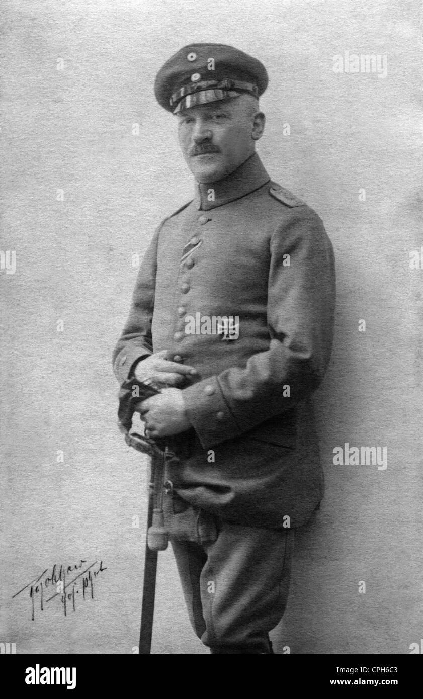 First World War / WWI, Germany, German officer with Iron Cross on the Eastern Front, postcard, November 1917, Additional-Rights-Clearences-Not Available Stock Photo