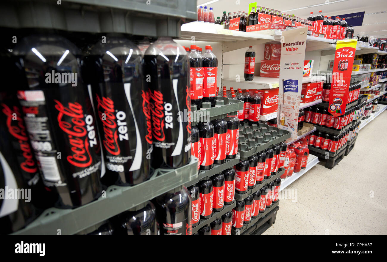 Soft drinks shelves in a Tesco supermarket, London, England, UK Stock