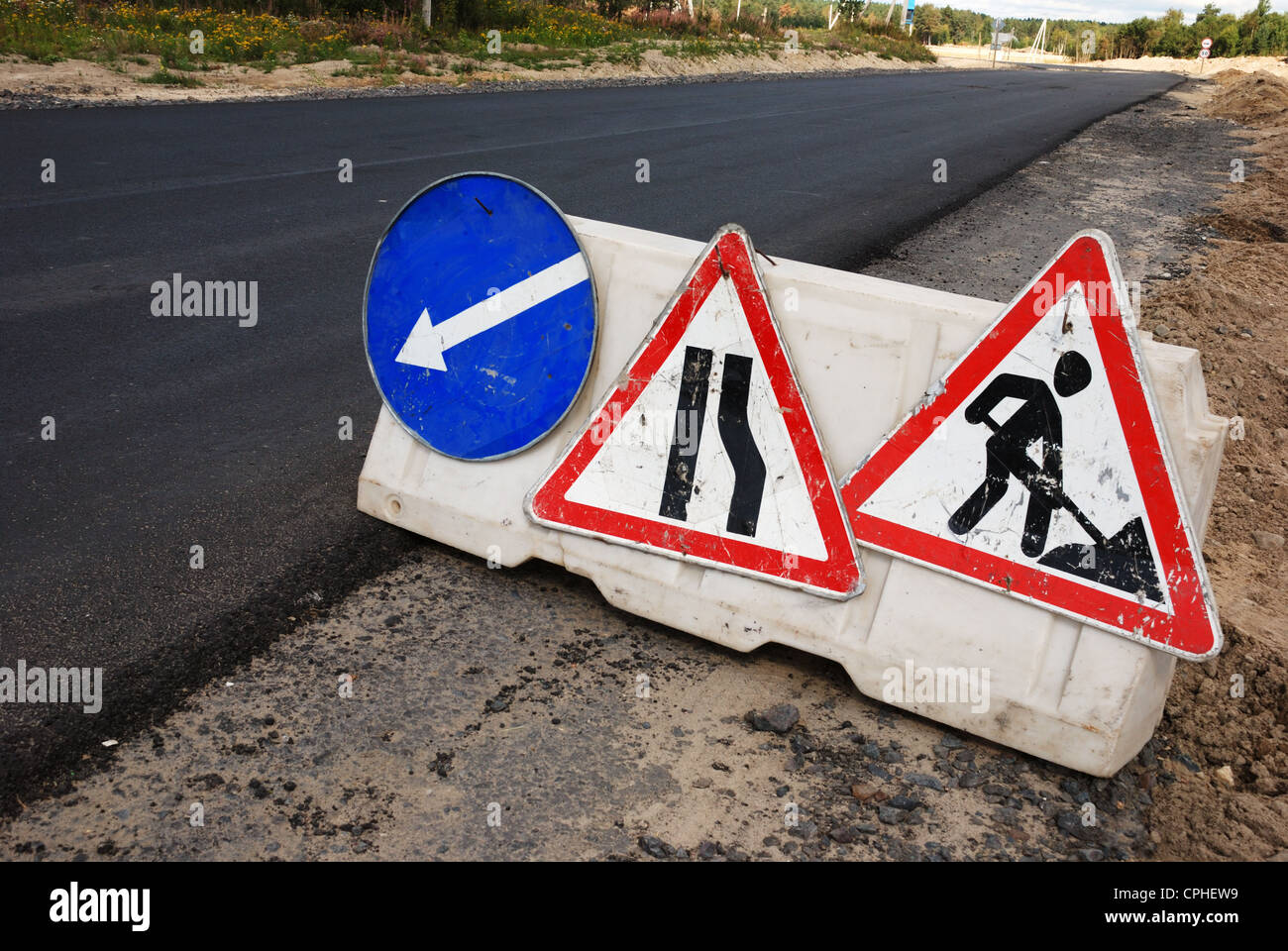 Work in progress road sign hi-res stock photography and images - Alamy