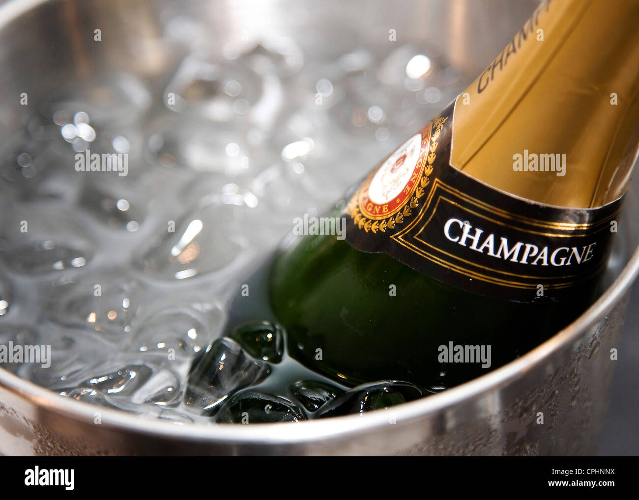 Champagne in an ice bucket hires stock photography and images Alamy