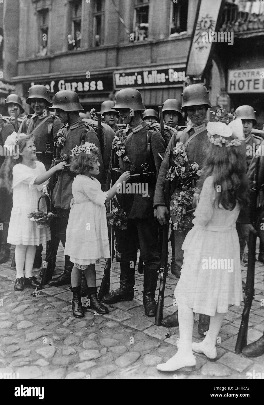 Receiving of the Reichswehr in Kreuzburg, 1922 Stock Photo - Alamy