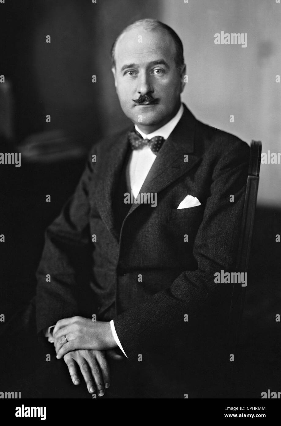 French politician and diplomat Andre FrancoisPoncet. From 1931 to 1938