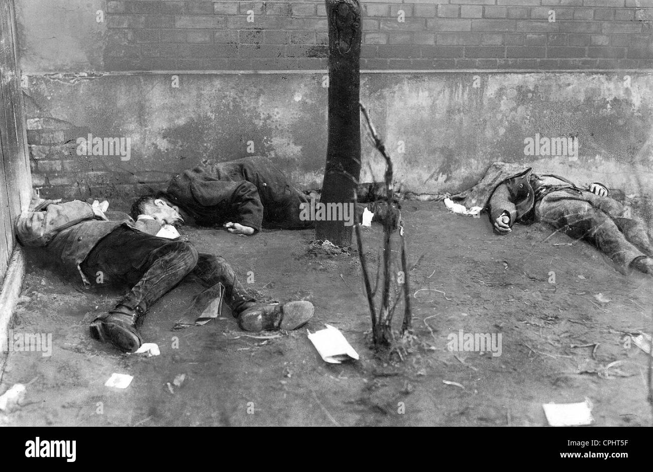 Berliners shot during the Spartacus uprising, 1919 Stock Photo