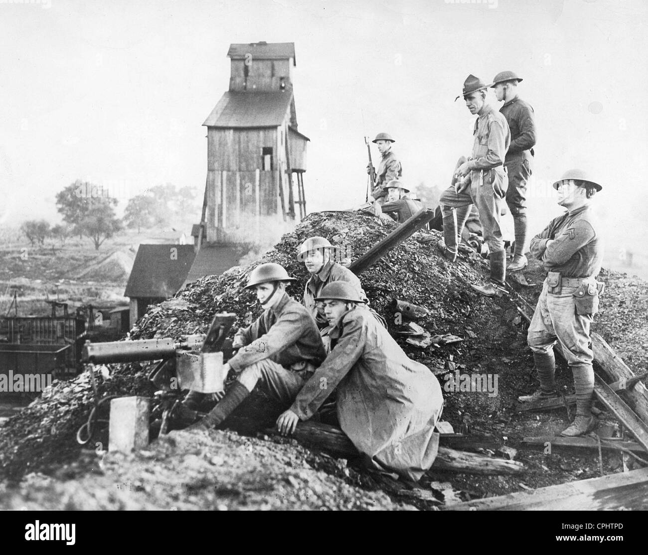 Soldiers deployed to Black and White Stock Photos & Images - Alamy