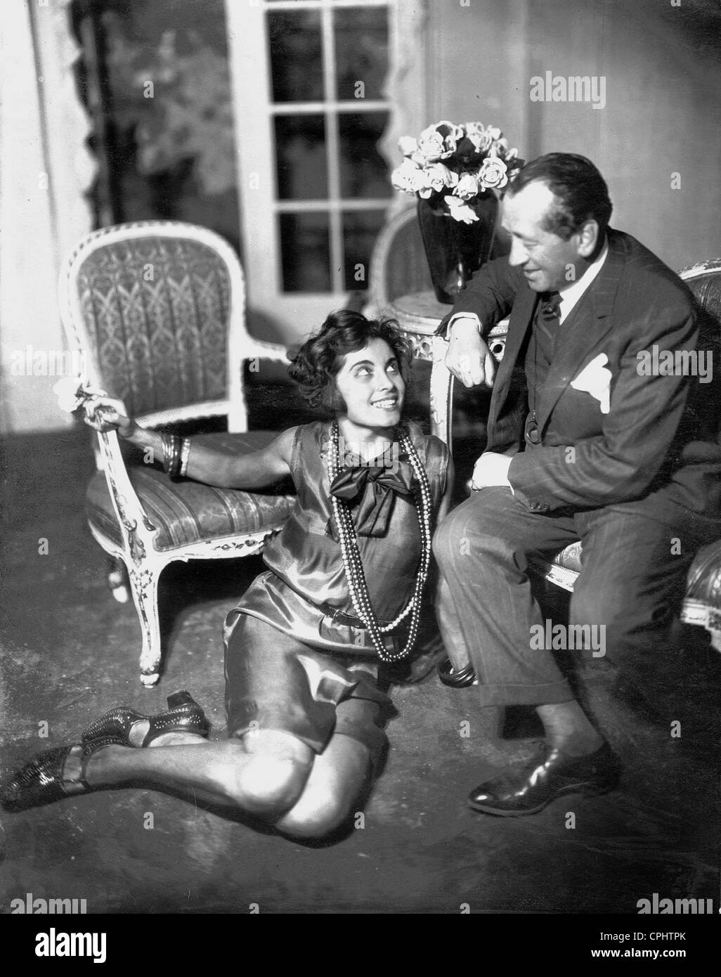 Carola neher and eugene burg kukuli hi-res stock photography and images ...